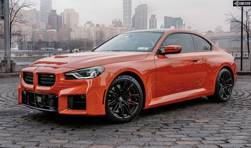 Hourly vs Daily Rentals: Which Luxury Car Rental Plan Works for You?
